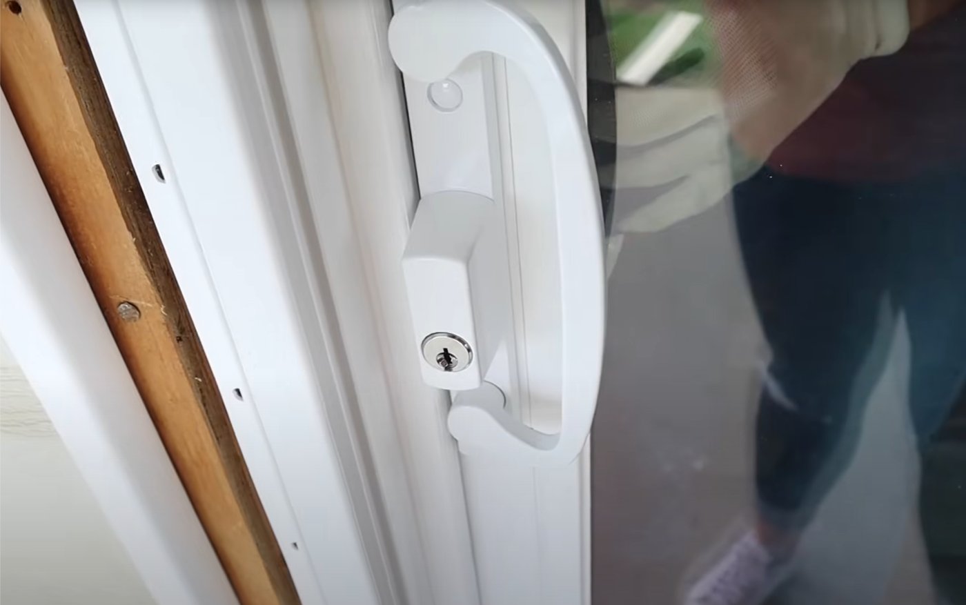 Sliding Door Latch Plate Hardware Check